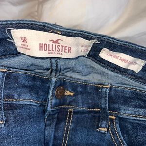 Low rises Hollister jeans